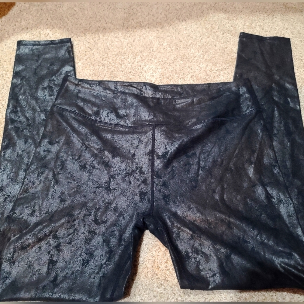 Fabletics sz XL Black Yoga Pants